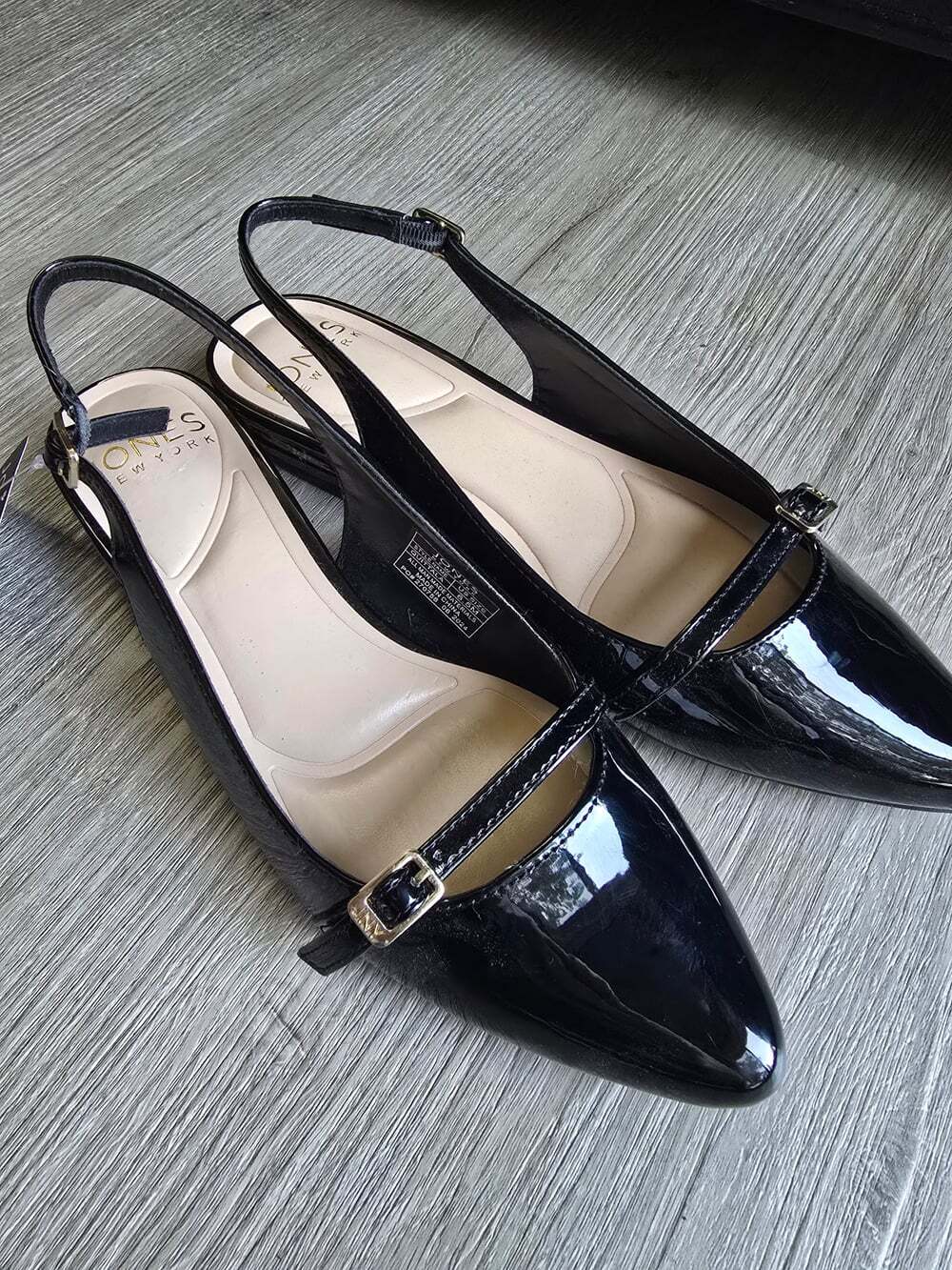 Jones New York NWT Black Flats Size 6.5
